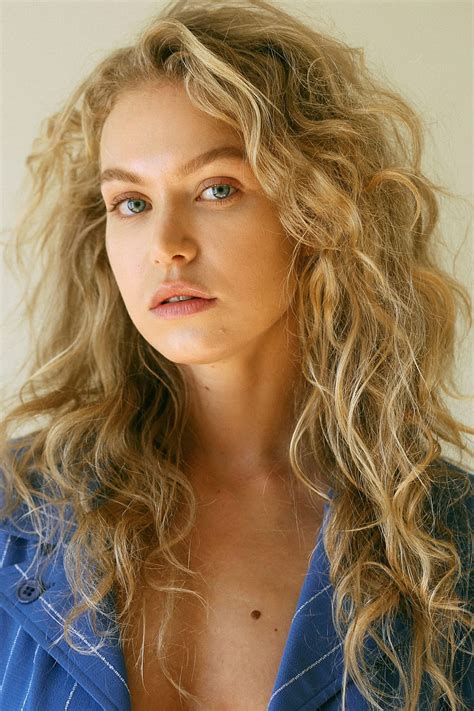 penelope mitchell nude|Penelope Mitchell Nude Search (18 results)